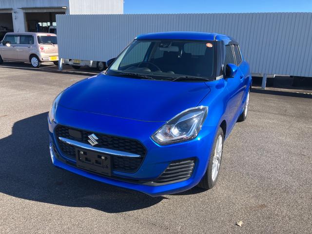 スイフト ＸＧ　　５ＭＴ　ディスプレイオーディオ　Ｂｌｕｅｔｏｏｔｈ　ＬＥＤ　スマートキー　リアコーナーセンサー　フルオートエアコン　横滑り防止システム　Ａライト　衝突安全ボディ　スマートキープッシュスタート（2枚目）