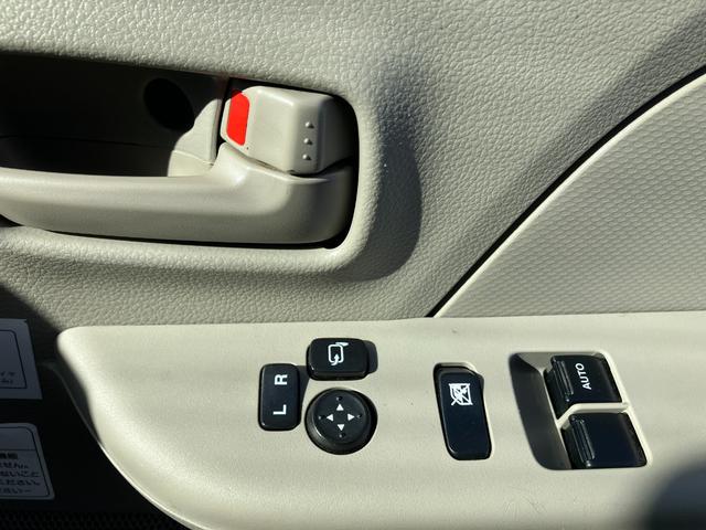 エブリイ ＰＣリミテッド　ラプターライナー　純正ナビ　バックカメラ　ＥＴＣ　ワンセグ　キーレス　セキュリティーアラーム　横滑り防止装置　キーレスエントリー　パワーステアリング　マニュアルエアコン　ＡＢＳ　衝突安全ボディ　デュアルカメラサポート（13枚目）