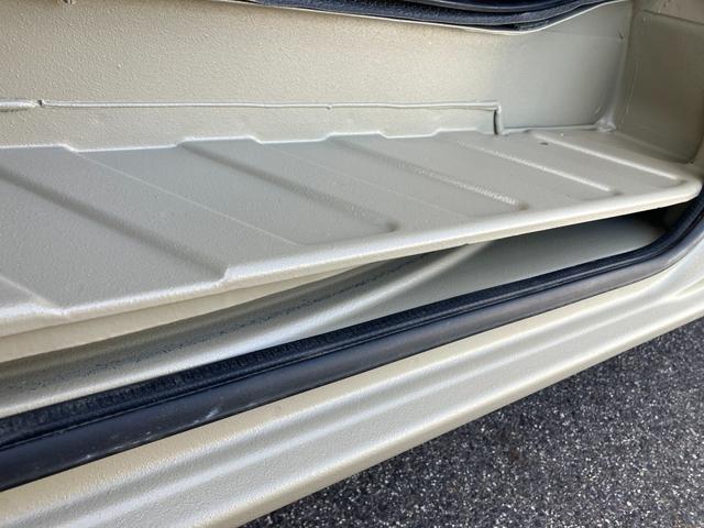 エブリイ ＰＣリミテッド　ラプターライナー　純正ナビ　バックカメラ　ＥＴＣ　ワンセグ　キーレス　セキュリティーアラーム　横滑り防止装置　キーレスエントリー　パワーステアリング　マニュアルエアコン　ＡＢＳ　衝突安全ボディ　デュアルカメラサポート（22枚目）