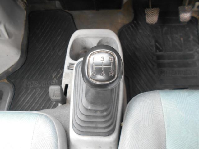 ミニキャブトラック ＶＸ－ＳＥ　４ＷＤ　５ＭＴ　エアコン　パワステ（14枚目）