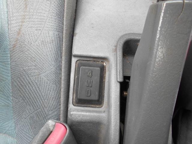 ミニキャブトラック ＶＸ－ＳＥ　４ＷＤ　５ＭＴ　エアコン　パワステ（16枚目）