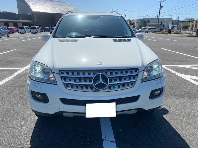 ＭＬ３５０　４マチック　ＭＬ３５０　４マチック（５名）　社外ナビ・地デジ　バックカメラ　ブラックレザー　パワーシート　シートヒーター　サンルーフ　４ＷＤ(8枚目)