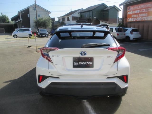 C-HR G 1オーナー車・衝突被害軽減ブレーキ・純正ナビ・バックカメラ・クルーズコントロール・シートヒーター・アルミ・キーフリー&プッシュスタート・電動格納ミラー・ドラレコ・走行46800キロ・車検整備2年付(4枚目)