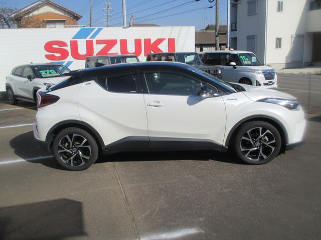 C-HR G 1オーナー車・衝突被害軽減ブレーキ・純正ナビ・バックカメラ・クルーズコントロール・シートヒーター・アルミ・キーフリー&プッシュスタート・電動格納ミラー・ドラレコ・走行46800キロ・車検整備2年付(5枚目)