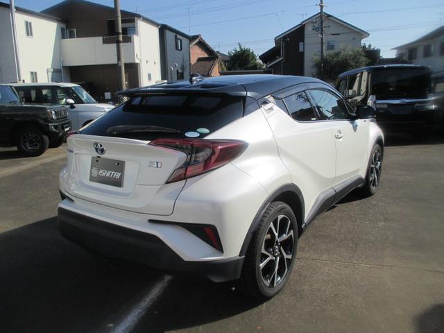 C-HR G 1オーナー車・衝突被害軽減ブレーキ・純正ナビ・バックカメラ・クルーズコントロール・シートヒーター・アルミ・キーフリー&プッシュスタート・電動格納ミラー・ドラレコ・走行46800キロ・車検整備2年付(9枚目)