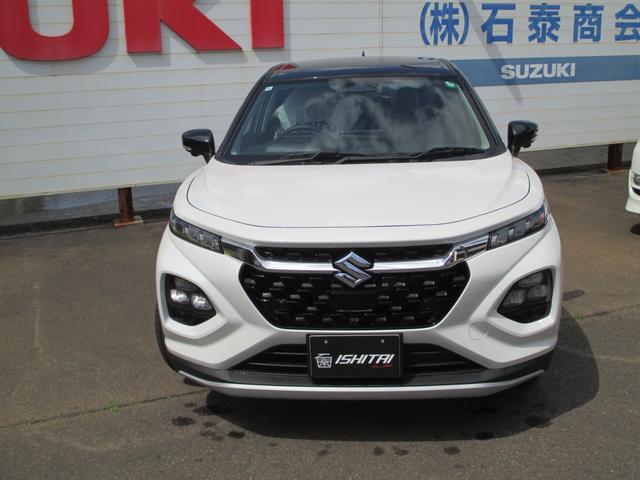 フロンクス ベースグレード　令和６年１１月登録・登録済未使用車・スズキセーフティサポート・衝突被害軽減ブレーキ・純正ナビ・全方位モニター・ＬＥＤヘッド・フォグ・アクティブクルーズコントロール・アルミ・電動格納ミラー・新車保証継承（2枚目）