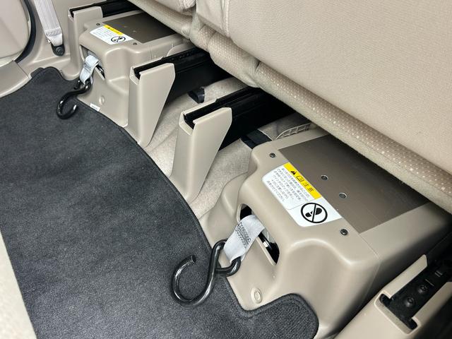 Ｎ－ＢＯＸ＋ Ｇ・Ｌパッケージ　車いす仕様車　スロープ　電動ウインチ　純正ＳＤナビ　ワンセグＴＶ　ＤＶＤ　バックモニター　スマートキー　オートエアコン　両側スライド　アイドリングストップ　ベンチシート　横滑り防止　禁煙車（11枚目）