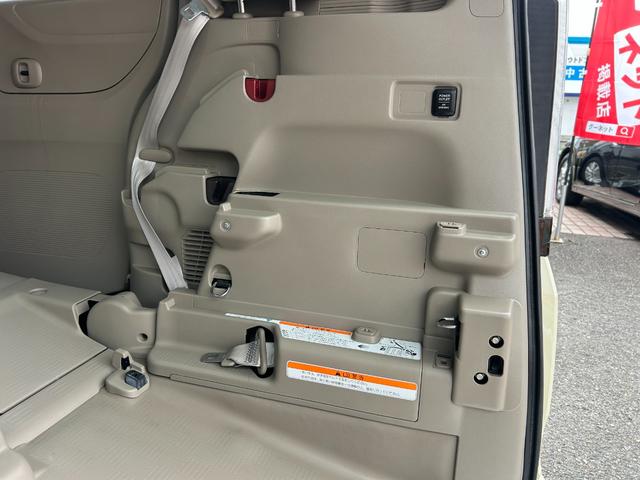 Ｎ－ＢＯＸ＋ Ｇ・Ｌパッケージ　車いす仕様車　スロープ　電動ウインチ　純正ＳＤナビ　ワンセグＴＶ　ＤＶＤ　バックモニター　スマートキー　オートエアコン　両側スライド　アイドリングストップ　ベンチシート　横滑り防止　禁煙車（13枚目）