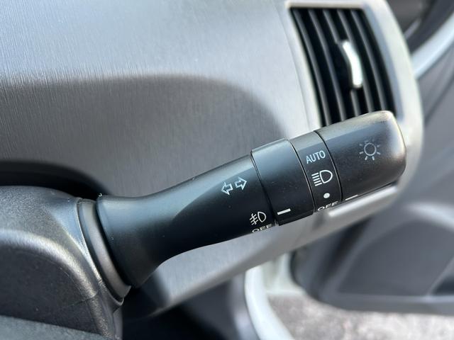 プリウスアルファ S 7人乗り 修復歴軽度 純正8インチHDDナビ フルセグTV Bluetoothオーディオ バックモニター ホワイトパールクリスタルシャイン ETC スマートキー2本 タイミングチェーン 禁煙車 保証書(47枚目)