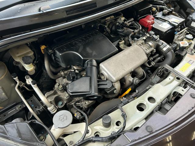 ノート メダリスト 現状販売車 車検2年付 純正ナビ フルセグTV アラウンドビューモニター スマートキー2本 プッシュスタート ETC スーパーチャージャー ハーフレザーシート オートライト 保証書 取扱説明書(17枚目)