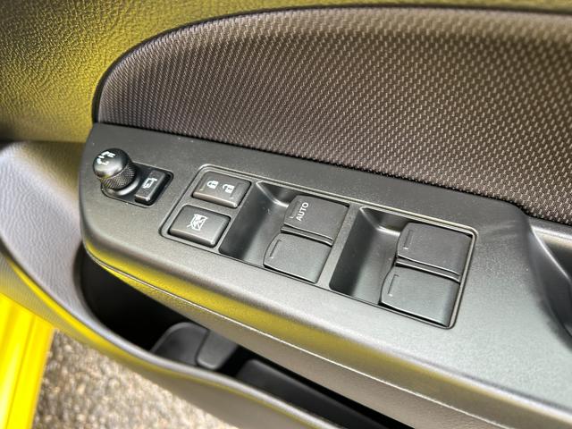スイフトスポーツ ベースグレード 1オーナー車 SDナビ フルセグTV USB DVD再生 エアロ HIDヘッドライト フォグ オートライト 純正17インチアルミ クルーズコントロール パドルシフト オートエアコン 横滑り防止 禁煙(34枚目)