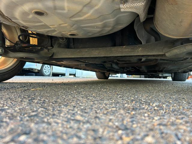 マーチ ニスモ 純正SDナビ Bluetoothオーディオ フルセグTV バックモニター スマートキー ETC 純正16インチアルミ フルエアロ オートエアコン 専用ステアリング(11枚目)