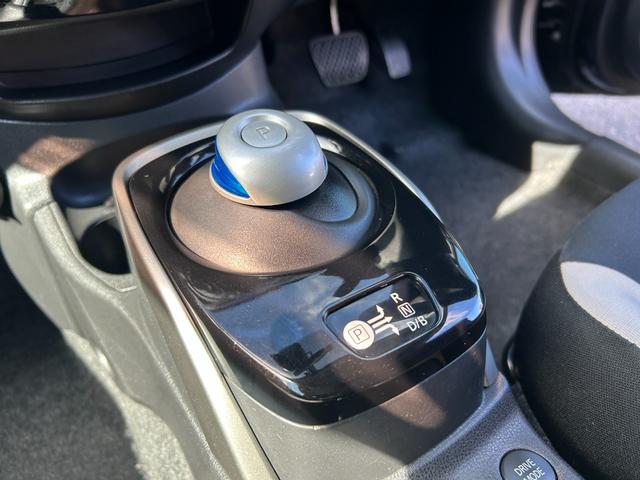ノート e-パワー X 下取り車 Bluetoothオーディオ ディスプレイオーディオ USB バックモニター スマートキー プッシュスタート ETC 衝突軽減ブレーキ 車線逸脱警報 オートエアコン 社外アルミホイール 買取(33枚目)