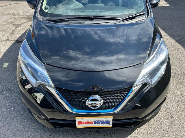 ノート e-パワー X 下取り車 Bluetoothオーディオ ディスプレイオーディオ USB バックモニター スマートキー プッシュスタート ETC 衝突軽減ブレーキ 車線逸脱警報 オートエアコン 社外アルミホイール 買取(55枚目)