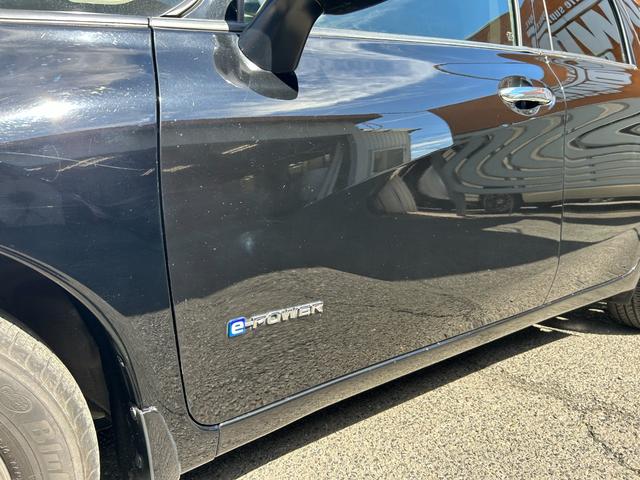 ノート e-パワー X 下取り車 Bluetoothオーディオ ディスプレイオーディオ USB バックモニター スマートキー プッシュスタート ETC 衝突軽減ブレーキ 車線逸脱警報 オートエアコン 社外アルミホイール 買取(59枚目)
