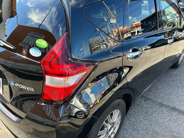 ノート e-パワー X 下取り車 Bluetoothオーディオ ディスプレイオーディオ USB バックモニター スマートキー プッシュスタート ETC 衝突軽減ブレーキ 車線逸脱警報 オートエアコン 社外アルミホイール 買取(64枚目)