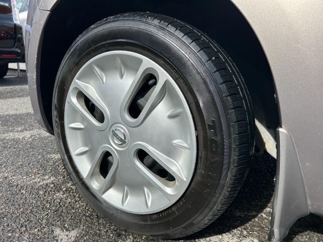 キューブ 15X 純正SDナビ バックモニター フルセグTV CD再生 ETC スマートキー2本 プッシュスタート アイドリングストップ プライバシーガラス ベンチシート 車検2年付 取扱説明書 禁煙車(11枚目)