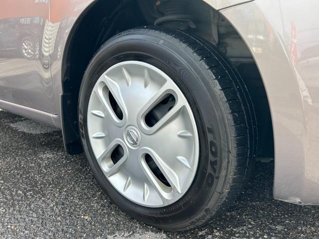 キューブ 15X 純正SDナビ バックモニター フルセグTV CD再生 ETC スマートキー2本 プッシュスタート アイドリングストップ プライバシーガラス ベンチシート 車検2年付 取扱説明書 禁煙車(13枚目)