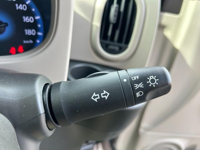 キューブ 15X 純正SDナビ バックモニター フルセグTV CD再生 ETC スマートキー2本 プッシュスタート アイドリングストップ プライバシーガラス ベンチシート 車検2年付 取扱説明書 禁煙車(37枚目)