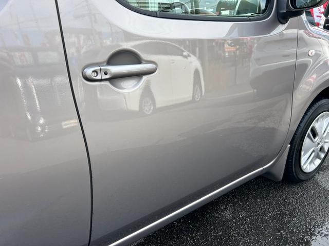 キューブ 15X 純正SDナビ バックモニター フルセグTV CD再生 ETC スマートキー2本 プッシュスタート アイドリングストップ プライバシーガラス ベンチシート 車検2年付 取扱説明書 禁煙車(65枚目)