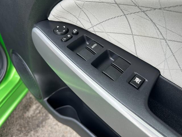 デミオ １３－スカイアクティブ　純正ＳＤナビ　ワンセグＴＶ　ＣＤ再生　ＥＴＣ　アイドリングストップ　横滑り防止　キーレス　オートエアコン　タイミングチェーン　ＡＢＳ　取扱説明書　保証書　記録簿　禁煙車　スピリティッドグリーン（34枚目）