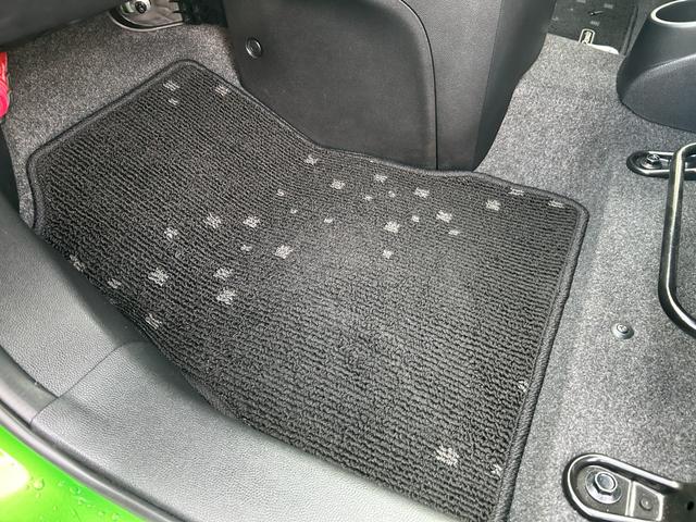 デミオ １３－スカイアクティブ　純正ＳＤナビ　ワンセグＴＶ　ＣＤ再生　ＥＴＣ　アイドリングストップ　横滑り防止　キーレス　オートエアコン　タイミングチェーン　ＡＢＳ　取扱説明書　保証書　記録簿　禁煙車　スピリティッドグリーン（42枚目）