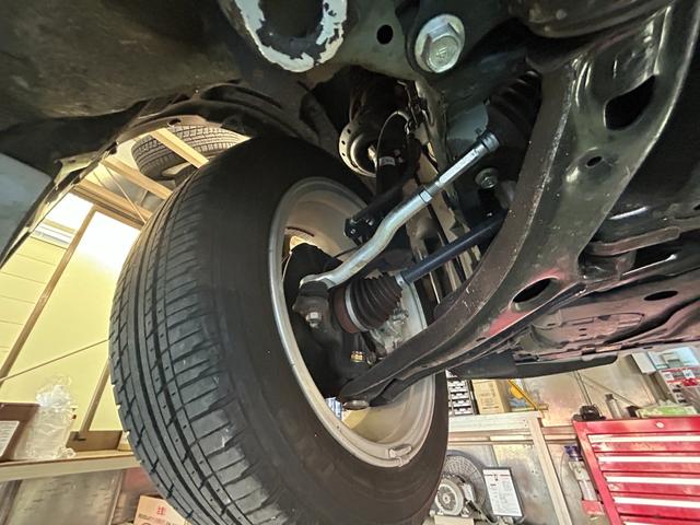 インサイト LS 純正HDDナビ ワンセグTV バックモニター 純正HIDヘッドライト オートライト フォグ 純正アルミホイール ETC 横滑り防止 パドルシフト 革巻きハンドル オートエアコン 禁煙車 車検2年付(22枚目)