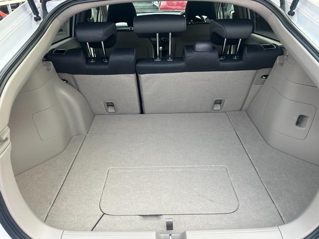 インサイト LS 純正HDDナビ ワンセグTV バックモニター 純正HIDヘッドライト オートライト フォグ 純正アルミホイール ETC 横滑り防止 パドルシフト 革巻きハンドル オートエアコン 禁煙車 車検2年付(28枚目)