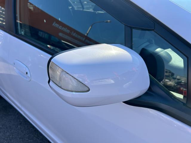 インサイト LS 純正HDDナビ ワンセグTV バックモニター 純正HIDヘッドライト オートライト フォグ 純正アルミホイール ETC 横滑り防止 パドルシフト 革巻きハンドル オートエアコン 禁煙車 車検2年付(60枚目)