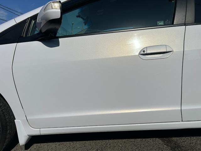 インサイト LS 純正HDDナビ ワンセグTV バックモニター 純正HIDヘッドライト オートライト フォグ 純正アルミホイール ETC 横滑り防止 パドルシフト 革巻きハンドル オートエアコン 禁煙車 車検2年付(67枚目)