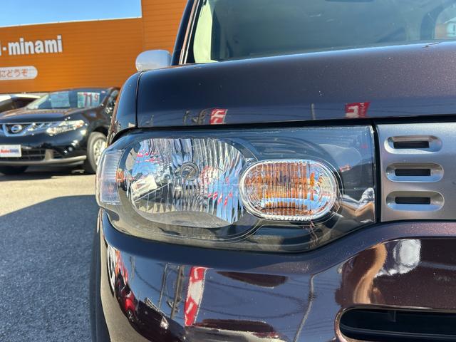 キューブ １５Ｘ　Ｖセレクション　ツートン　純正ナビ　Ｂｌｕｅｔｏｏｔｈオーディオ　フルセグ　バックモニター　スマートキー　プッシュスタート　ＥＴＣ　アイドリングストップ　横滑り防止　オートエアコン　２トーン　マイナーチェンジ　禁煙車（17枚目）