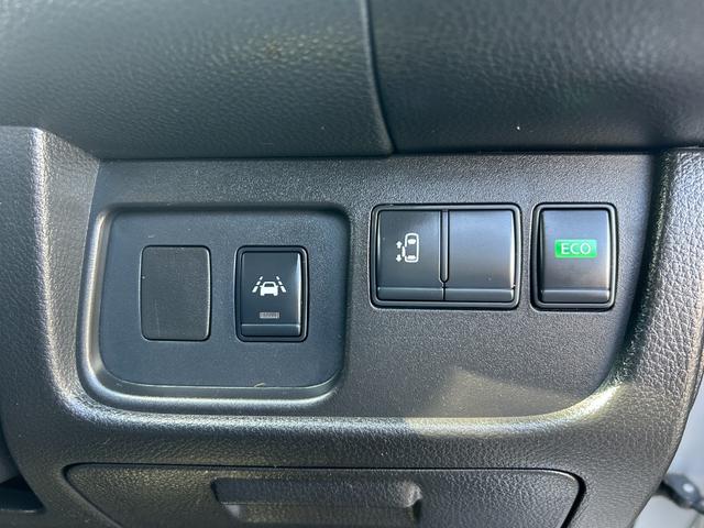 セレナ ２０Ｘ　Ｓ－ハイブリッド　１年保証付　純正ＳＤナビ　Ｂｌｕｅｔｏｏｔｈオーディオ　フルセグＴＶ　ＤＶＤ再生　スマートキー　プッシュスタート　左側パワースライド　ＥＴＣ　エマージェンシーブレーキ　オートエアコン　禁煙車（34枚目）