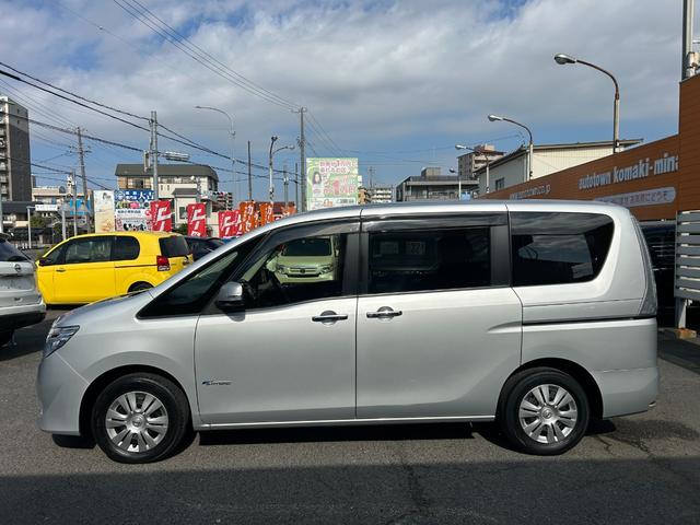 セレナ ２０Ｘ　Ｓ－ハイブリッド　１年保証付　純正ＳＤナビ　Ｂｌｕｅｔｏｏｔｈオーディオ　フルセグＴＶ　ＤＶＤ再生　スマートキー　プッシュスタート　左側パワースライド　ＥＴＣ　エマージェンシーブレーキ　オートエアコン　禁煙車（77枚目）