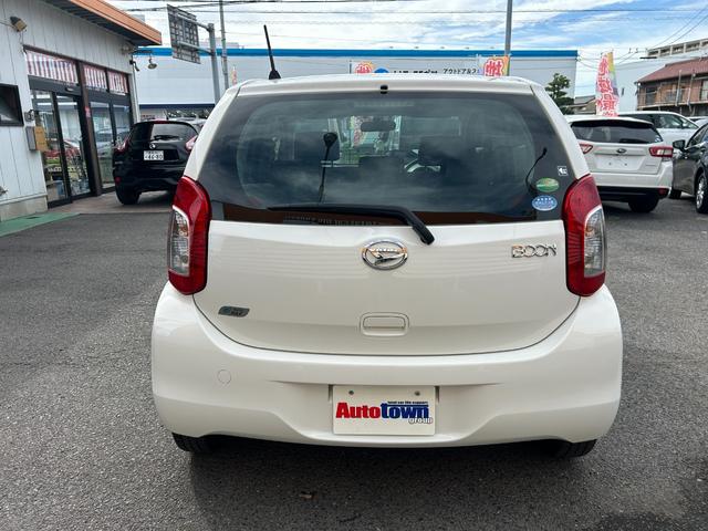 ブーン ＣＬ　走行１，８万ｋｍ　純正ＳＤナビ　ワンセグＴＶ　ＥＴＣ　ＣＤ　アイドリングストップ　横滑り防止　プライバシーガラス　ベンチシート　電動格納ミラー　キーレス　フロアマット　禁煙車　保証書（8枚目）