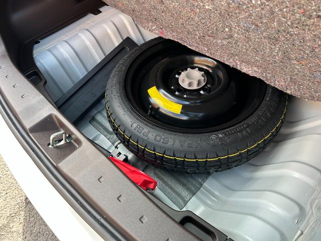 ブーン ＣＬ　走行１，８万ｋｍ　純正ＳＤナビ　ワンセグＴＶ　ＥＴＣ　ＣＤ　アイドリングストップ　横滑り防止　プライバシーガラス　ベンチシート　電動格納ミラー　キーレス　フロアマット　禁煙車　保証書（44枚目）