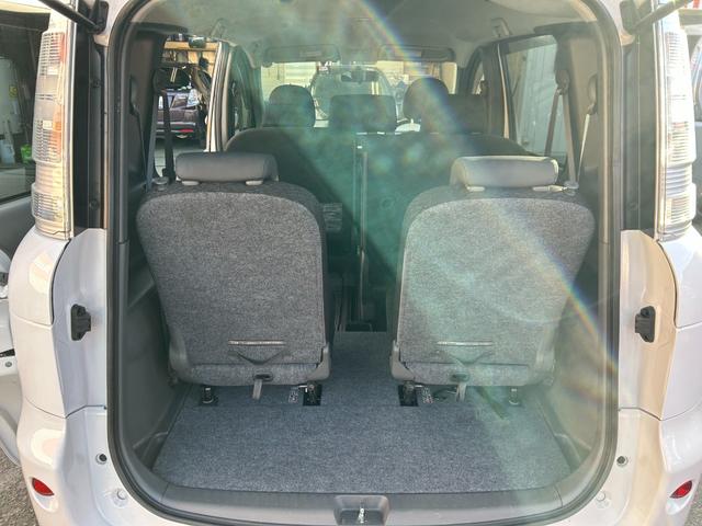 シエンタ ＤＩＣＥ－Ｇ　助手席リフトアップシート車　Ａタイプ　修復歴（後方軽度）　純正ナビ　Ｂｌｕｅｔｏｏｔｈオーディオ　　バックモニター　パワースライド　ＥＴＣ　キーレス　ＨＩＤヘッドライト　フォグ　福祉車　禁煙車（12枚目）