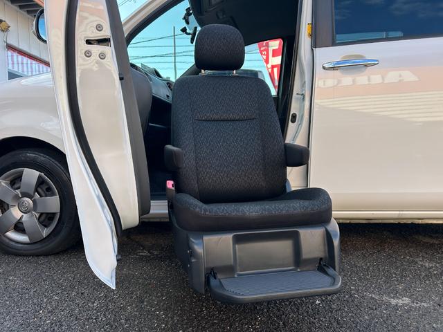 シエンタ ＤＩＣＥ－Ｇ　助手席リフトアップシート車　Ａタイプ　修復歴（後方軽度）　純正ナビ　Ｂｌｕｅｔｏｏｔｈオーディオ　　バックモニター　パワースライド　ＥＴＣ　キーレス　ＨＩＤヘッドライト　フォグ　福祉車　禁煙車（16枚目）