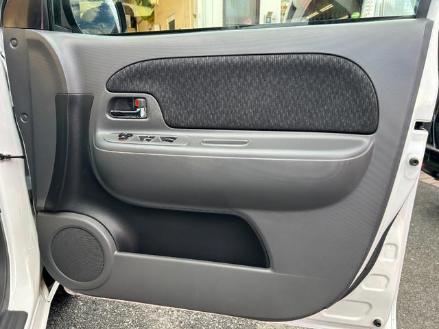 シエンタ ＤＩＣＥ－Ｇ　助手席リフトアップシート車　Ａタイプ　修復歴（後方軽度）　純正ナビ　Ｂｌｕｅｔｏｏｔｈオーディオ　　バックモニター　パワースライド　ＥＴＣ　キーレス　ＨＩＤヘッドライト　フォグ　福祉車　禁煙車（18枚目）