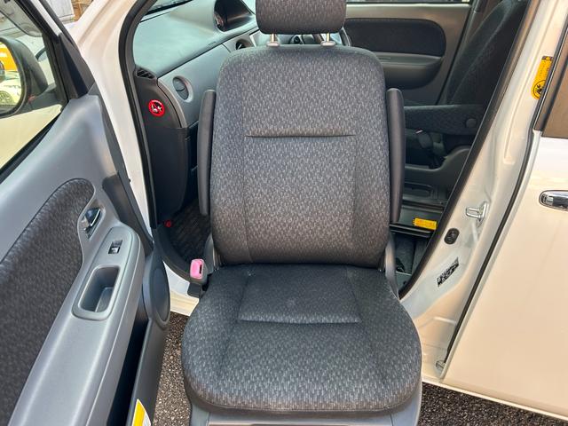 シエンタ ＤＩＣＥ－Ｇ　助手席リフトアップシート車　Ａタイプ　修復歴（後方軽度）　純正ナビ　Ｂｌｕｅｔｏｏｔｈオーディオ　　バックモニター　パワースライド　ＥＴＣ　キーレス　ＨＩＤヘッドライト　フォグ　福祉車　禁煙車（24枚目）