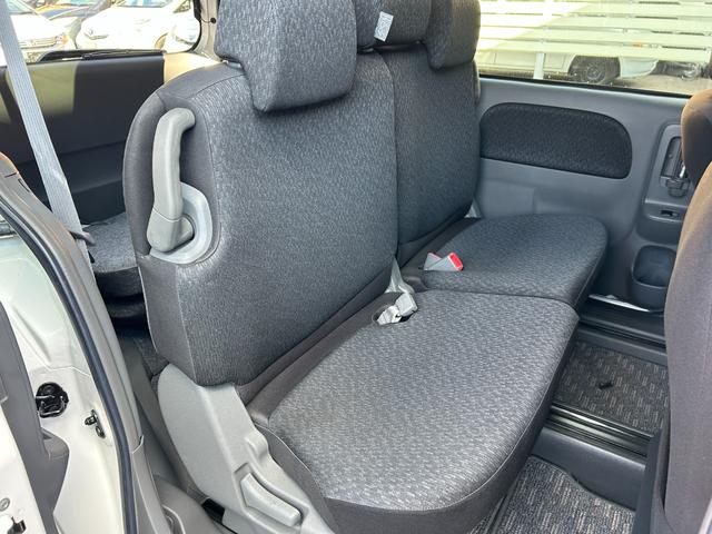 シエンタ ＤＩＣＥ－Ｇ　助手席リフトアップシート車　Ａタイプ　修復歴（後方軽度）　純正ナビ　Ｂｌｕｅｔｏｏｔｈオーディオ　　バックモニター　パワースライド　ＥＴＣ　キーレス　ＨＩＤヘッドライト　フォグ　福祉車　禁煙車（51枚目）