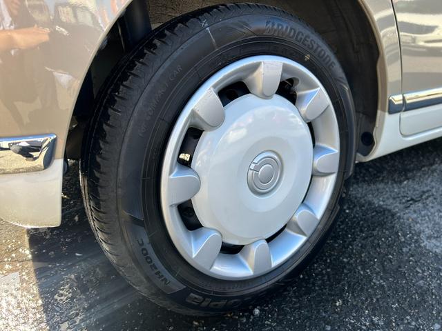 ムーヴキャンバス Ｇメイクアップリミテッド　ＳＡＩＩＩ　ツートン　ナビＴＶ　Ｂｌｕｅｔｏｏｔｈオーディオ　全方位モニター　両側パワースライド　ＥＴＣ　スマートキー　衝突被害軽減ブレーキ　シートヒーター　ＬＥＤヘッドライト　フォグランプ　禁煙（14枚目）