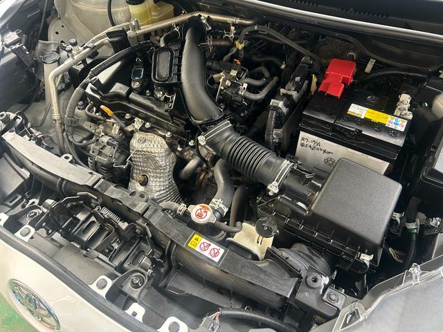 ヤリス Ｘ　純正ナビ　Ｂｌｕｅｔｏｏｔｈオーディオ　ＵＳＢ　フルセグＴＶ　ＥＴＣ　トヨタセーフティセンス　ＬＤＡ　コーナーセンサー　スマートキー　プッシュスタート　オートドアミラ　プライバシーガラス　オートライト（18枚目）