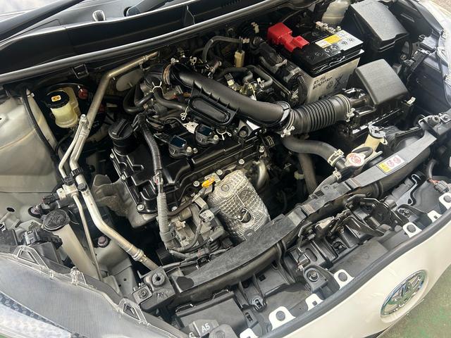 ヤリス Ｘ　純正ナビ　Ｂｌｕｅｔｏｏｔｈオーディオ　ＵＳＢ　フルセグＴＶ　ＥＴＣ　トヨタセーフティセンス　ＬＤＡ　コーナーセンサー　スマートキー　プッシュスタート　オートドアミラ　プライバシーガラス　オートライト（19枚目）