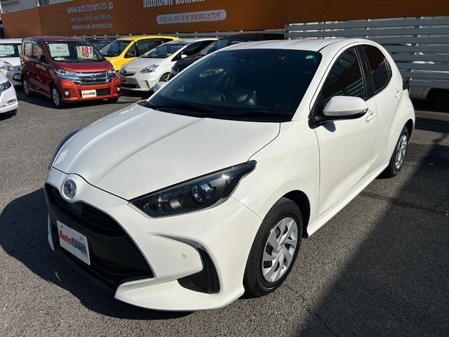 ヤリス Ｘ　純正ナビ　Ｂｌｕｅｔｏｏｔｈオーディオ　ＵＳＢ　フルセグＴＶ　ＥＴＣ　トヨタセーフティセンス　ＬＤＡ　コーナーセンサー　スマートキー　プッシュスタート　オートドアミラ　プライバシーガラス　オートライト（63枚目）