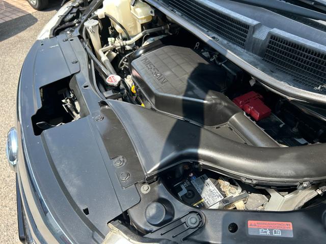 セレナ ハイウェイスター　Ｓ－ハイブリッド　１年保証付　純正ＳＤナビＴＶ　バックモニター　電動スライド　スマートキー２本　プッシュスタート　ＥＴＣ　ＨＩＤヘッドライト　フォグランプ　タイミングチェーン　オートエアコン　ハイブリッド　保証書　禁煙（17枚目）