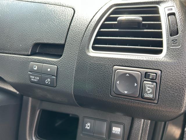 セレナ ハイウェイスター　Ｓ－ハイブリッド　１年保証付　純正ＳＤナビＴＶ　バックモニター　電動スライド　スマートキー２本　プッシュスタート　ＥＴＣ　ＨＩＤヘッドライト　フォグランプ　タイミングチェーン　オートエアコン　ハイブリッド　保証書　禁煙（39枚目）