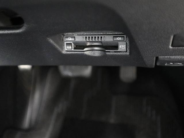プリウス Ｓ　ＤＶＤ再生機能　ＥＳＣ　スマートキ－　地デジ　メモリーナビゲーション　ＬＥＤヘッドライト　ＥＴＣ車載器　フルオートエアコン　クルーズコントロール　エアバッグ　イモビ　パワーウインドウ　ＰＳ　ＴＶナビ（26枚目）