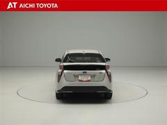 ハイブリッド車を買うならトヨタの『ＴＯＹＯＴＡ認定中古車』！保証は、初度登録年月より起算して１０年間、累計走行距離２０万キロ迄。更に、ロングラン保証が１年付で安心安全です♪ 5