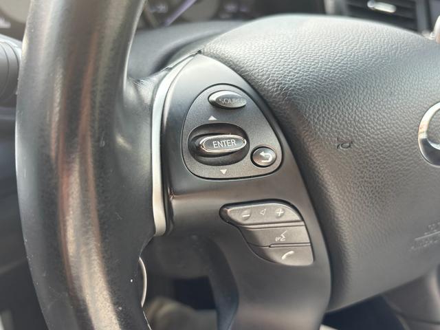 フーガ ３７０ＧＴ　タイプＳ　【禁煙車】　１２か月走行無制限保証付き　黒レザーシート　パワーシート　シートヒーター　ステアリングスイッチ　プッシュスタート　ＥＴＣ　ナビＴＶ　純正ＡＷ　ウインカーミラー　　ウッドパネル　スマートキー（9枚目）