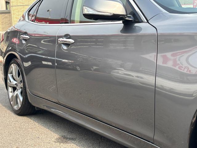 フーガ ３７０ＧＴ　タイプＳ　【禁煙車】　１２か月走行無制限保証付き　黒レザーシート　パワーシート　シートヒーター　ステアリングスイッチ　プッシュスタート　ＥＴＣ　ナビＴＶ　純正ＡＷ　ウインカーミラー　　ウッドパネル　スマートキー（60枚目）